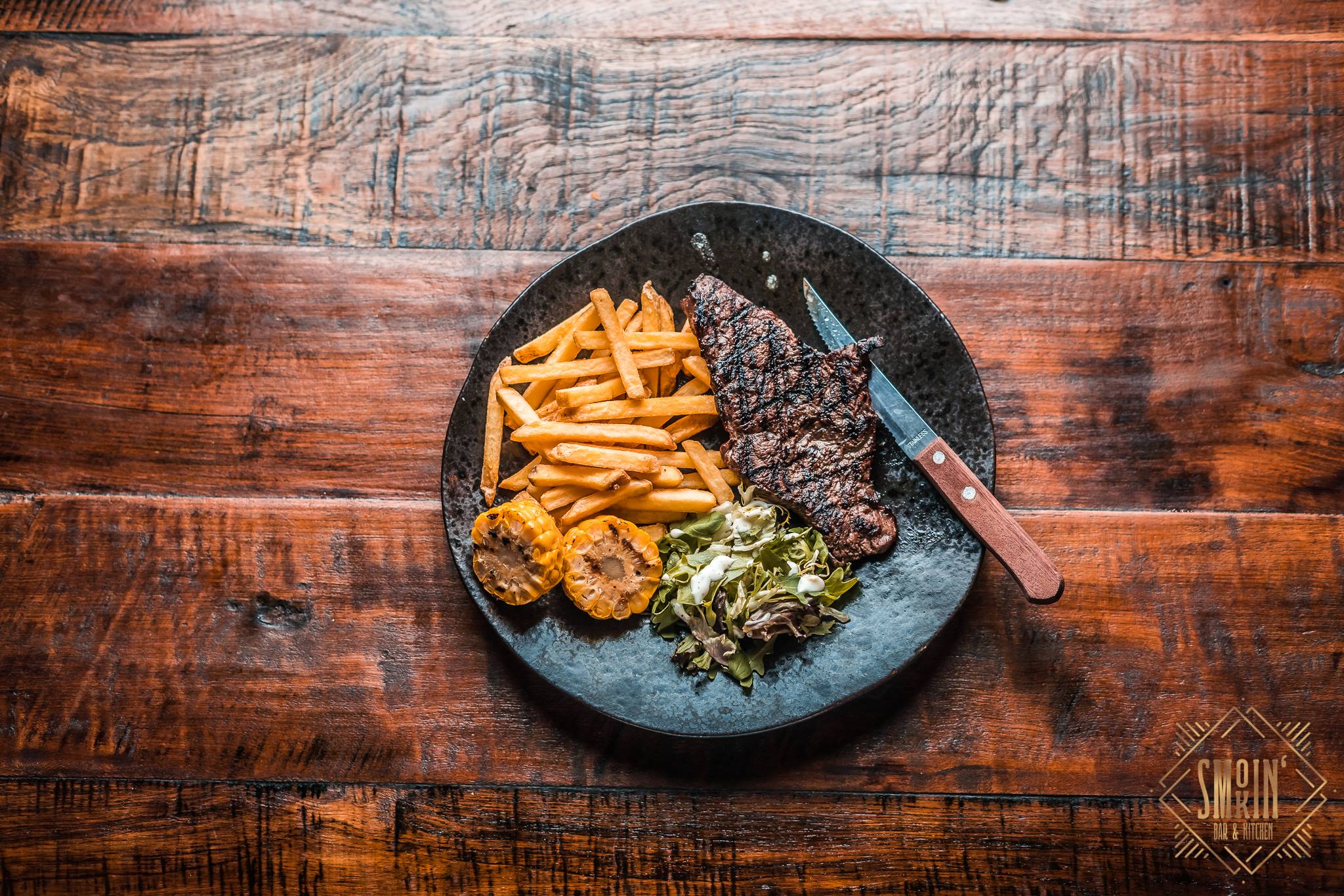 Smokin Bar and Restaurant — Venue concept & design project image 10